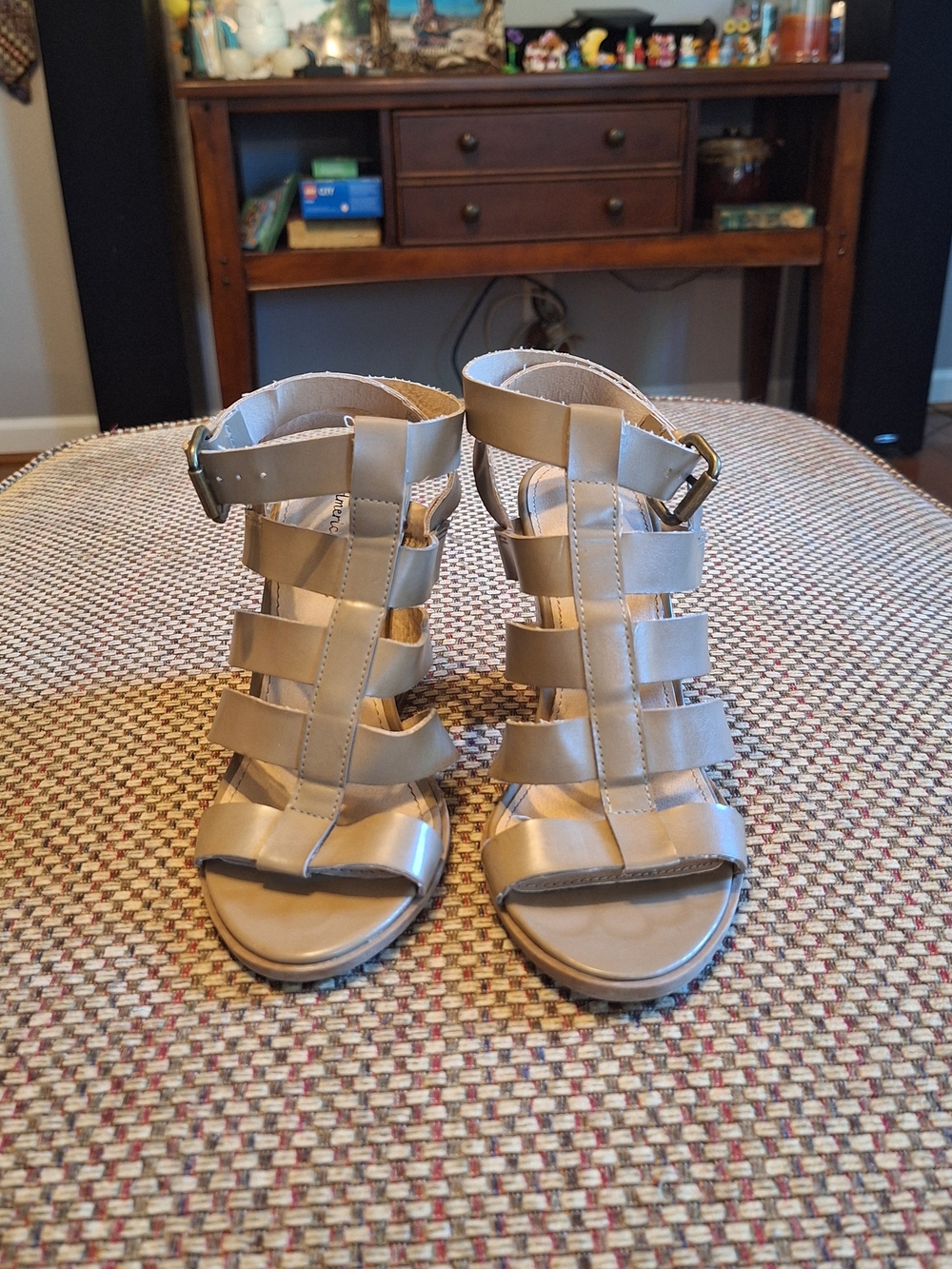 American Eagle Women's Beige Strappy Gladiator Sandals With Block Heels